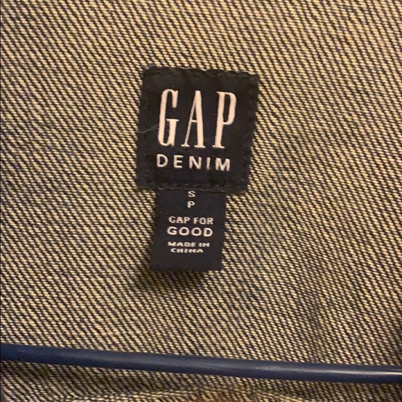Gap jean jacket - Picture 2 of 3